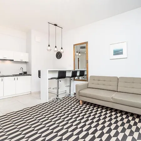 Prymasa Tysiaclecia 83a C - D By Homeprime Apartment