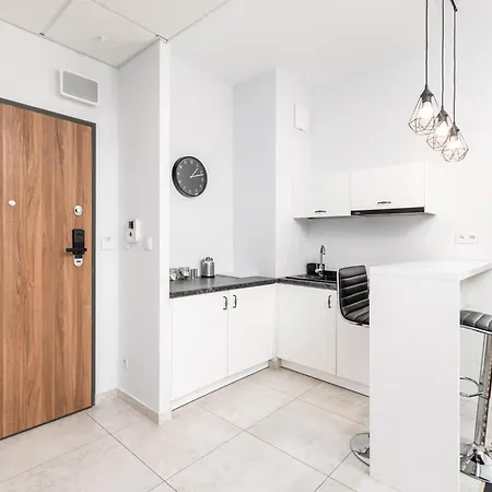 Apartment Prymasa Tysiaclecia 83a C - D By Homeprime *