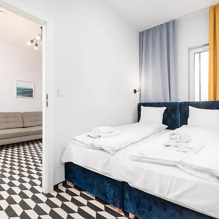 アパート Prymasa Tysiaclecia 83a C - D By Homeprime ワルシャワ