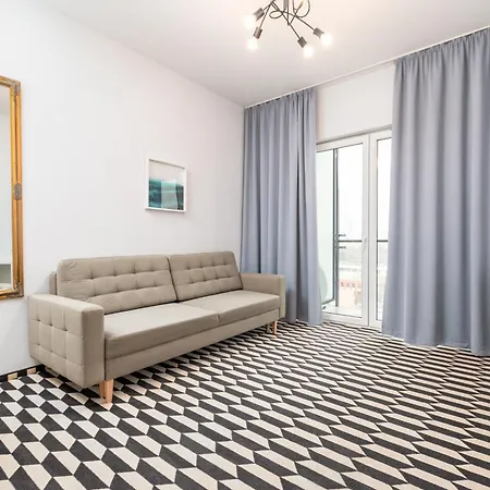 Prymasa Tysiaclecia 83a C - D By Homeprime *