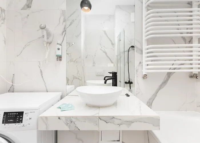 Prymasa Tysiaclecia 83a C - D By Homeprime شقة وارسو